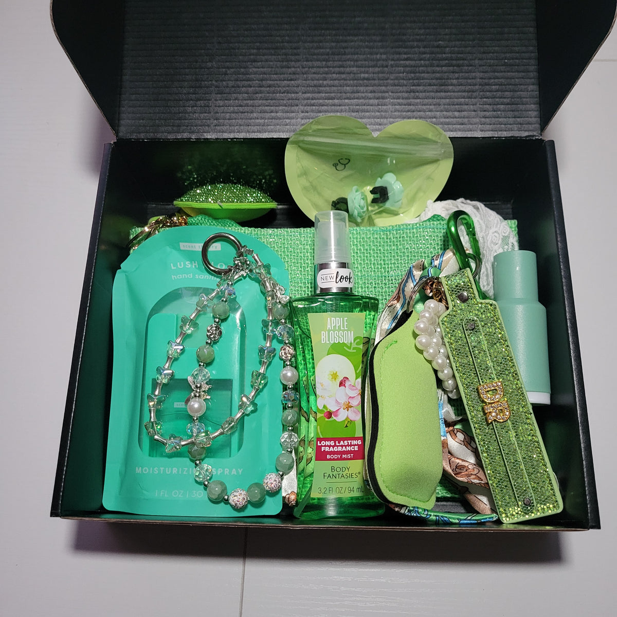 Shift Queen Set - Sterile Green