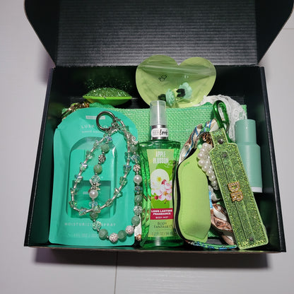 Shift Queen Set - Sterile Green